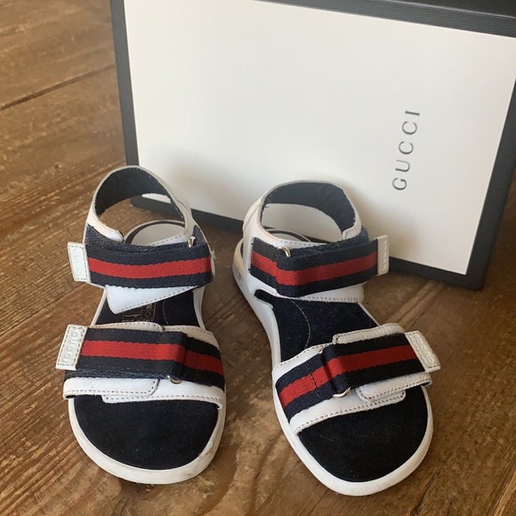 💯 Authentic Gucci Unisex Red Blue Striped White Velcro Strap Sandals size 29 - Picture 4 of 9